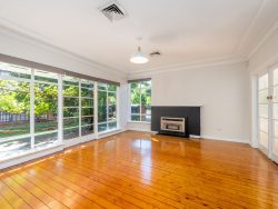6 Gloucester Cres, Shepparton VIC 3630, Australia