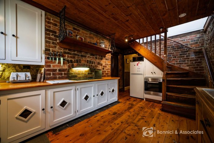 68 High St, Beechworth VIC 3747, Australia