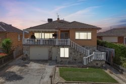 5 Highbar St, Karabar NSW 2620, Australia