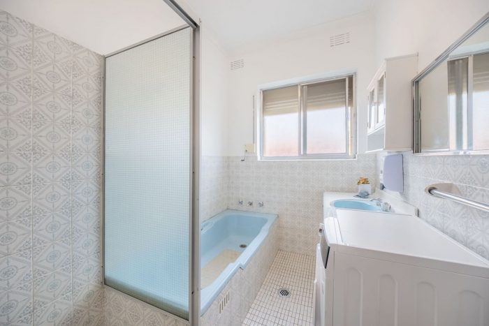 5 Highbar St, Karabar NSW 2620, Australia