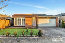 25 Holland Cres, Truganina VIC 3029, Australia