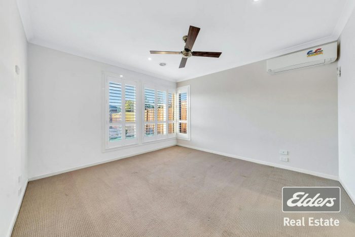25 Holland Cres, Truganina VIC 3029, Australia
