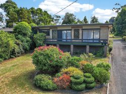 30 Church St, Timboon VIC 3268, Australia