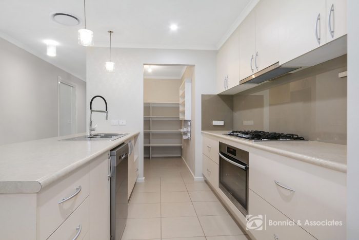 71 Huon-Kiewa Rd, Tangambalanga VIC 3691, Australia