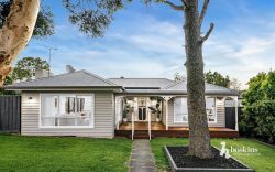 1 Ian Ave, Ringwood East VIC 3135, Australia