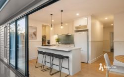 1 Ian Ave, Ringwood East VIC 3135, Australia