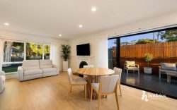 1 Ian Ave, Ringwood East VIC 3135, Australia