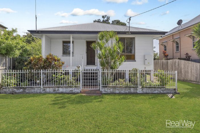 32 Lawrence St, North Ipswich QLD 4305, Australia