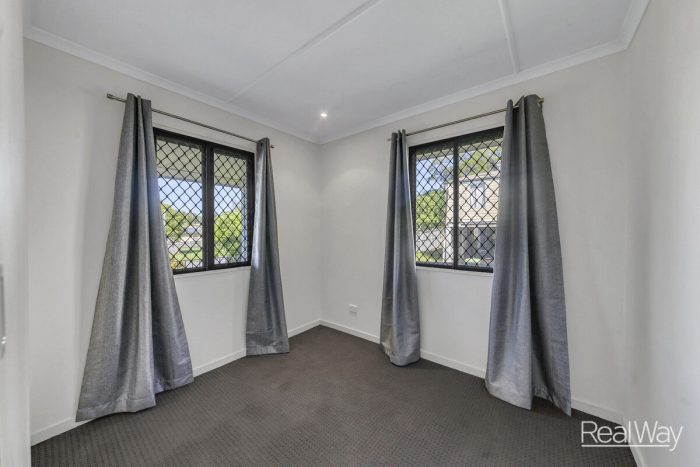 32 Lawrence St, North Ipswich QLD 4305, Australia