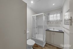 32 Lawrence St, North Ipswich QLD 4305, Australia