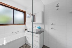 Unit 10/46 Catchpole St, Cambridge Gardens, Macquarie ACT 2614, Australia