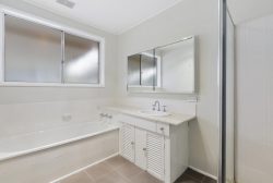 39 Karingal Dr, Frankston VIC 3199, Australia