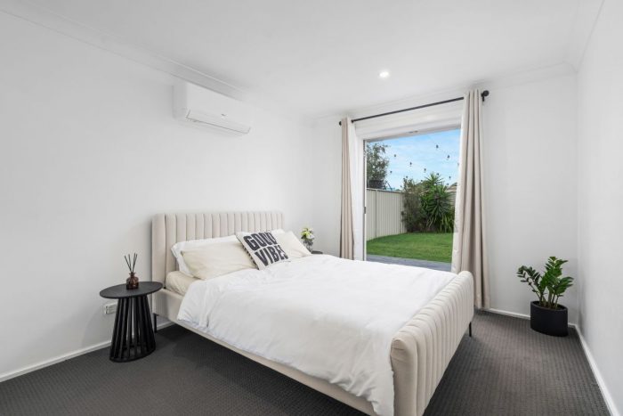 Unit 2/3 Portelli Ave, Kariong NSW 2250, Australia