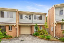 Unit 16/27 Milyerra Rd, Kariong NSW 2250, Australia