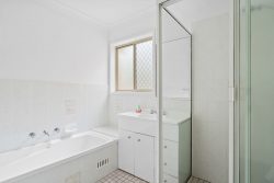 Unit 16/27 Milyerra Rd, Kariong NSW 2250, Australia