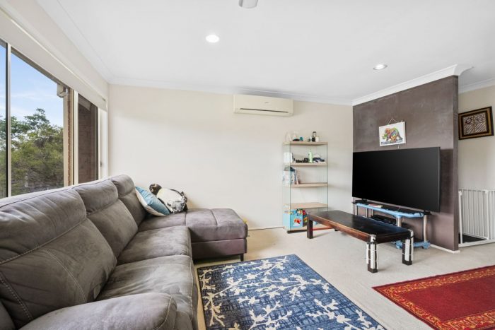 Unit 16/27 Milyerra Rd, Kariong NSW 2250, Australia