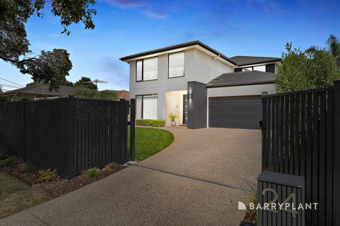 24 Leon Ave, Rosebud VIC 3939, Australia