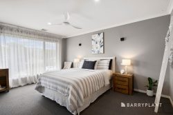 24 Leon Ave, Rosebud VIC 3939, Australia