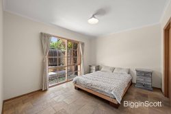 Unit 5/9 Long Valley Way, Doncaster East VIC 3109, Australia