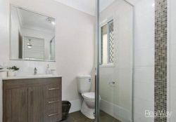 7 Cowie St, Deebing Heights QLD 4306, Australia