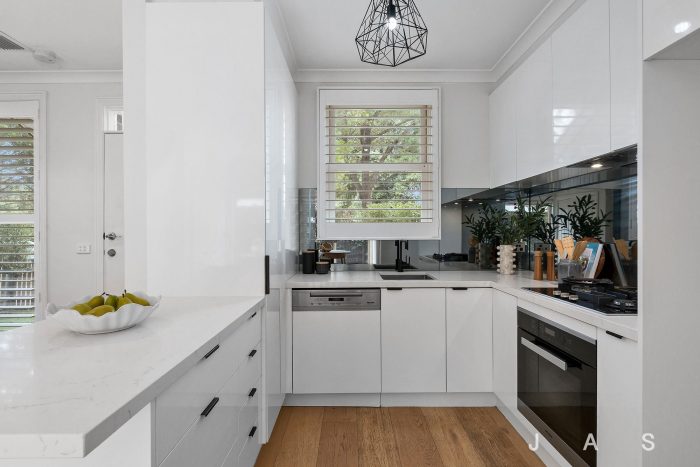 11 Lormer St, Yarraville VIC 3013, Australia