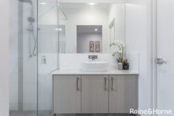 9 Lizard St, Banksia Grove WA 6031, Australia