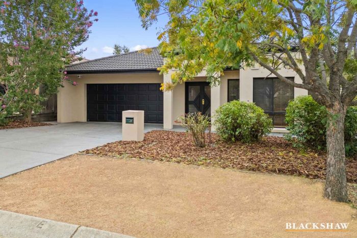 7 Lycos St, Bruce ACT 2617, Australia