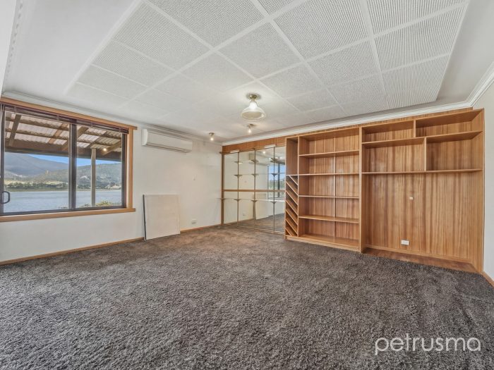 305 Lyell Hwy, Granton TAS 7030, Australia