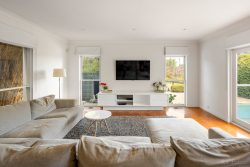 14 Lysterville Ave, Malvern VIC 3144, Australia