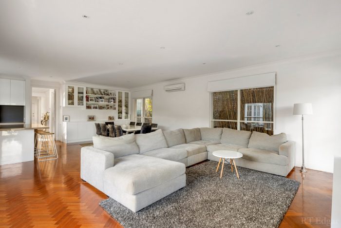 14 Lysterville Ave, Malvern VIC 3144, Australia