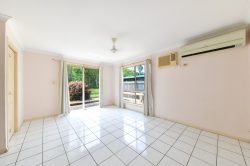 Unit 2/23 Marine Parade, Laguna Quays QLD 4800, Australia