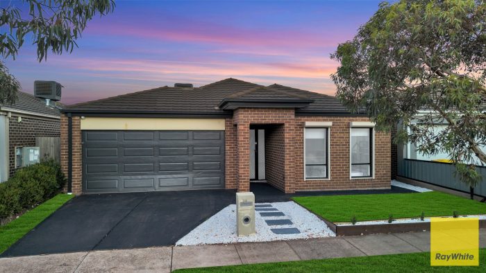 24 Marquands Rd, Truganina VIC 3029, Australia