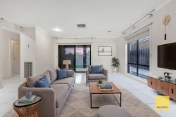 24 Marquands Rd, Truganina VIC 3029, Australia