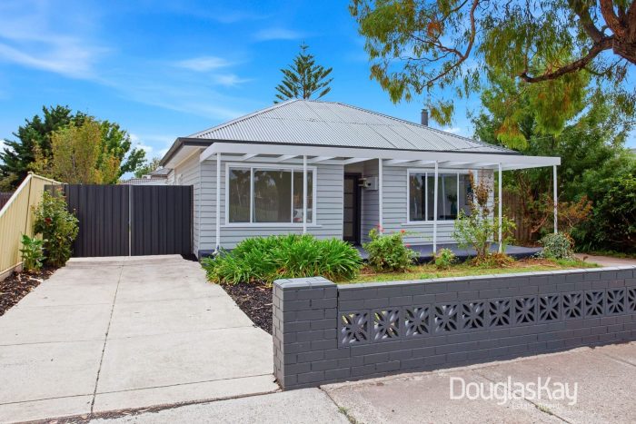 72 McLaughlin St, Ardeer VIC 3022, Australia