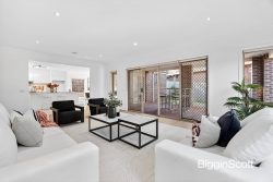 1 Aurora Ct, Glen Waverley VIC 3150, Australia
