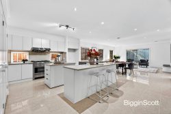 1 Aurora Ct, Glen Waverley VIC 3150, Australia