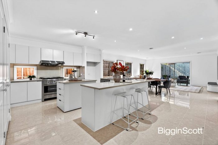 1 Aurora Ct, Glen Waverley VIC 3150, Australia