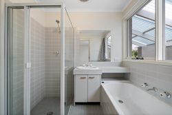 Unit 25/69 Morrison St, Lakeside Mews, Kambah ACT 2902, Australia