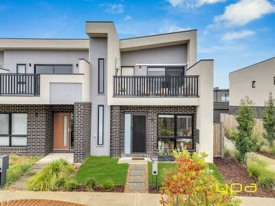 28 Myrtle Walk, Cranbourne West VIC 3977, Australia