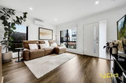 28 Myrtle Walk, Cranbourne West VIC 3977, Australia