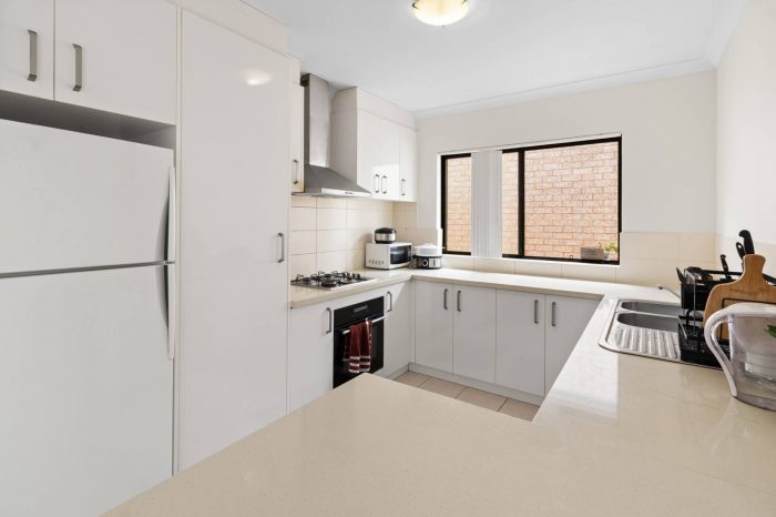 Unit 2/10 Duke St, Bentley WA 6102, Australia