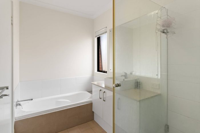 Unit 2/10 Duke St, Bentley WA 6102, Australia