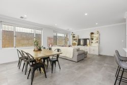 11 Recreation Wy, Yanchep WA 6035, Australia