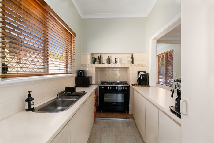 50 Parker St, Bassendean WA 6054, Australia