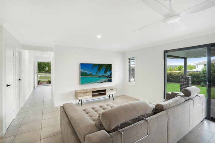 14 Outlook Bvd, Fletcher NSW 2287, Australia