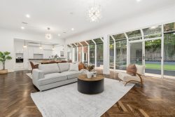 42 Parlington St, Canterbury VIC 3126, Australia