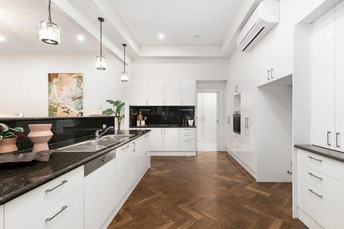 42 Parlington St, Canterbury VIC 3126, Australia