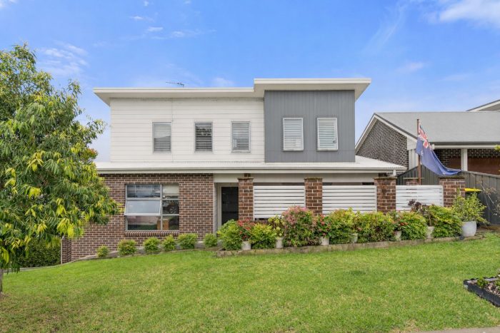 Unit 2/19 Paul Circuit, Tullimbar NSW 2527, Australia