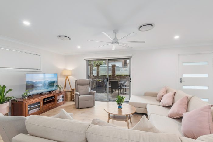 Unit 2/19 Paul Circuit, Tullimbar NSW 2527, Australia