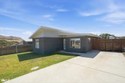 12 Penna Beach St, Midway Point TAS 7171, Australia
